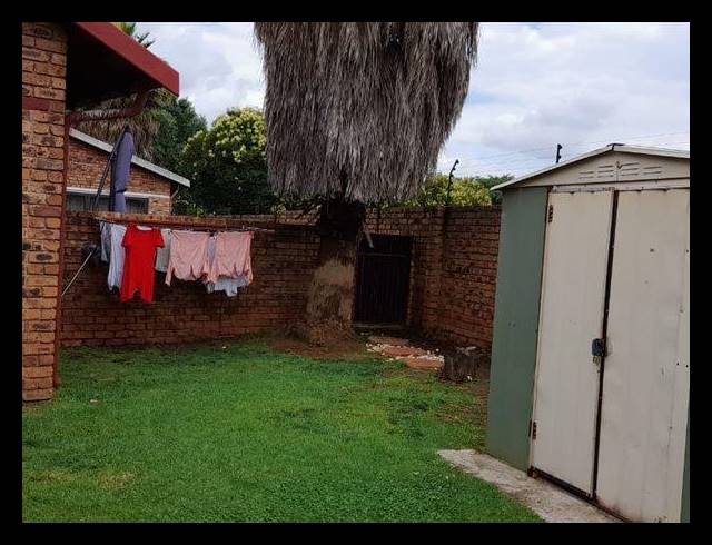 3 BEDROOM TOWNHOUSE FOR SALE IN NORKEM PARK